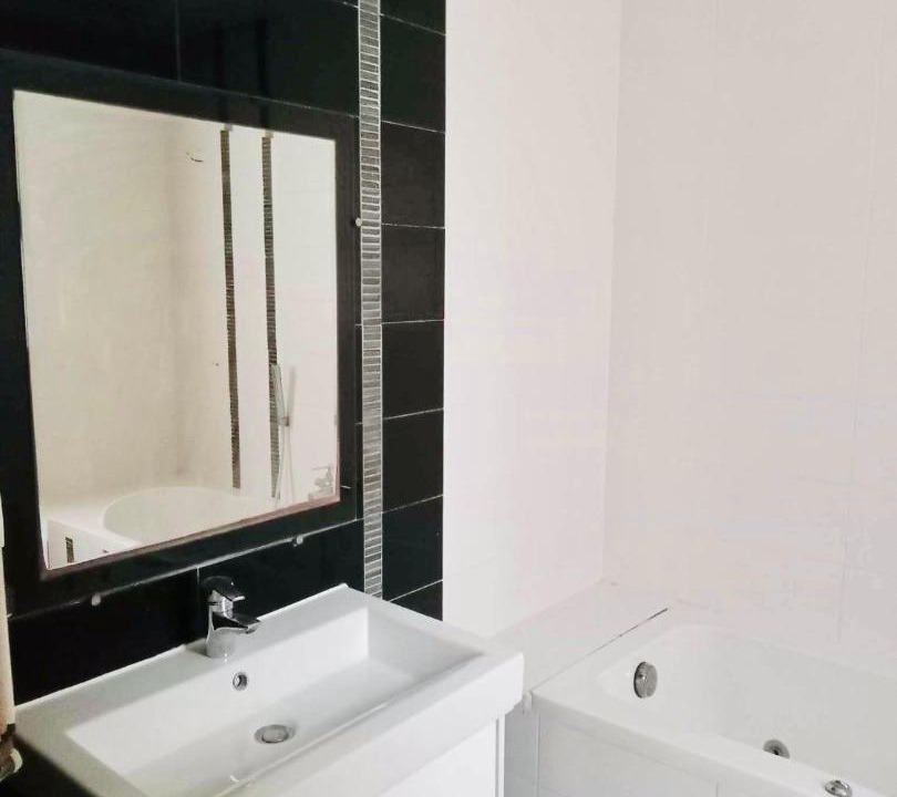 Photo of Bathroom in Sqanes