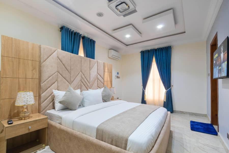 Photo of Bedroom in Magboro