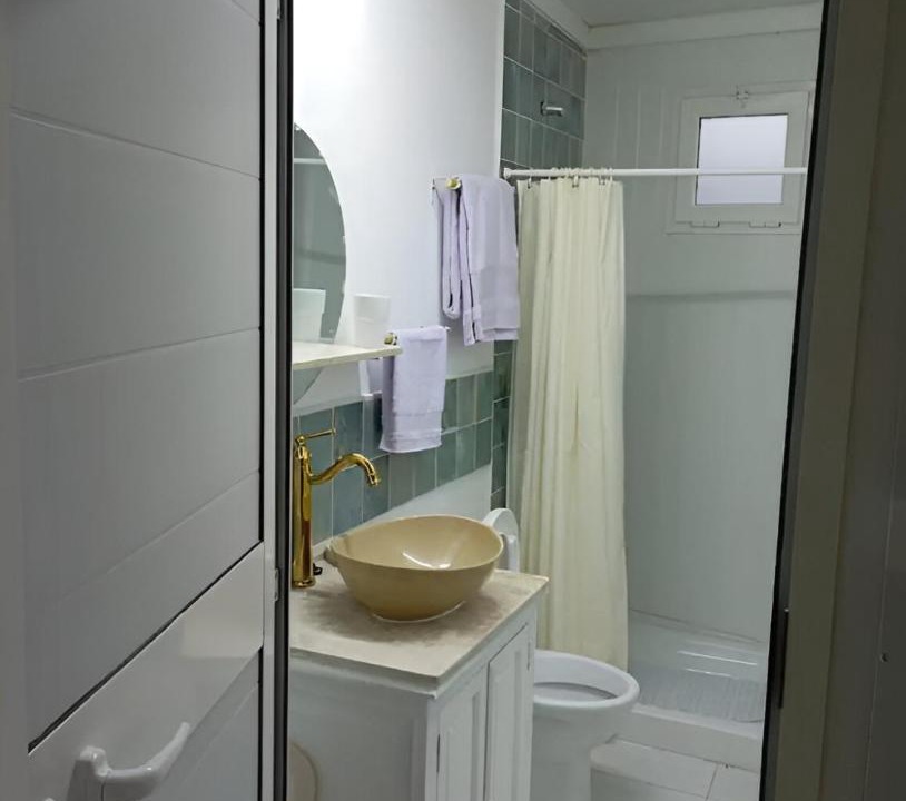 Photo of Bathroom in Amilcar