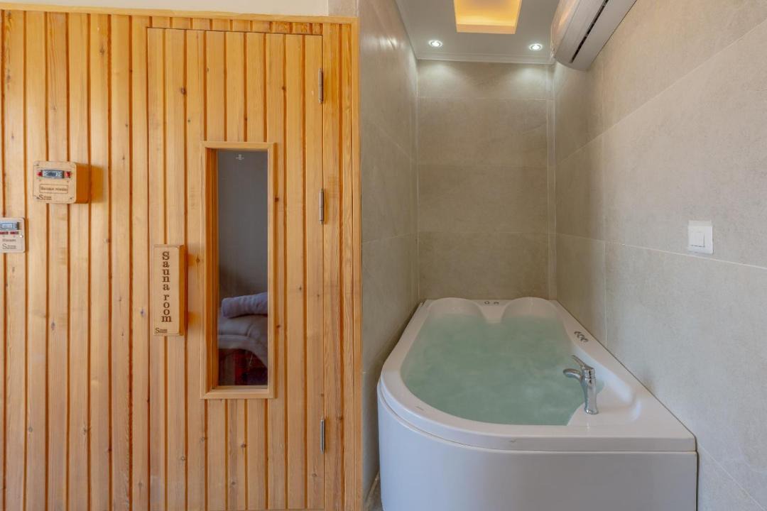 Photo of Bathroom in Sahl Hasheeh