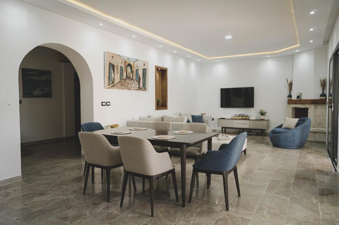 Photo of Livingroom in Aghir