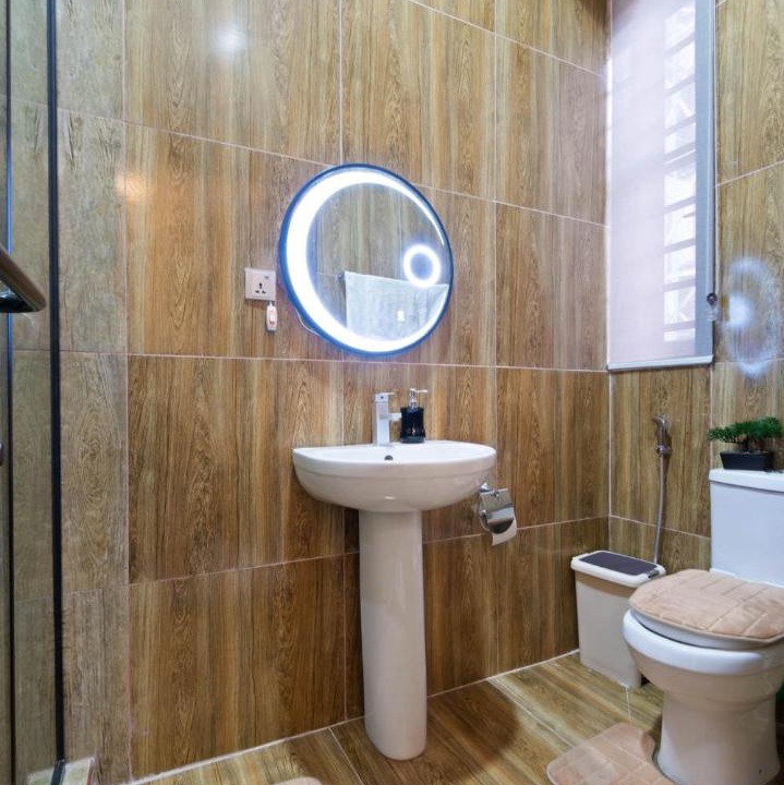 Photo of Bathroom in Ofin