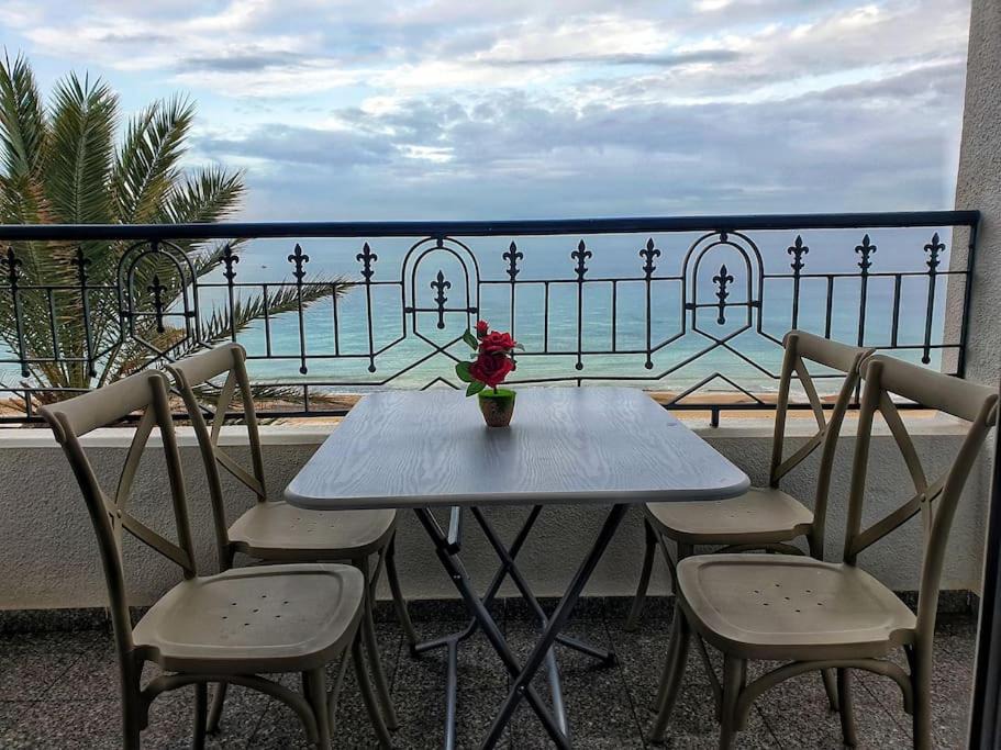 Photo of Patio Balcony in Chott Mariem