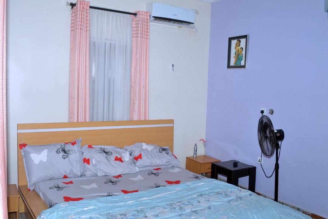 Photo of Bedroom in Oba Ile