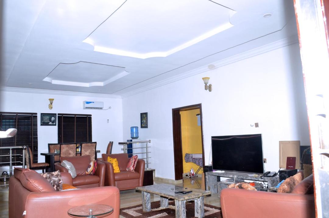 Photo of Livingroom in Oba Ile