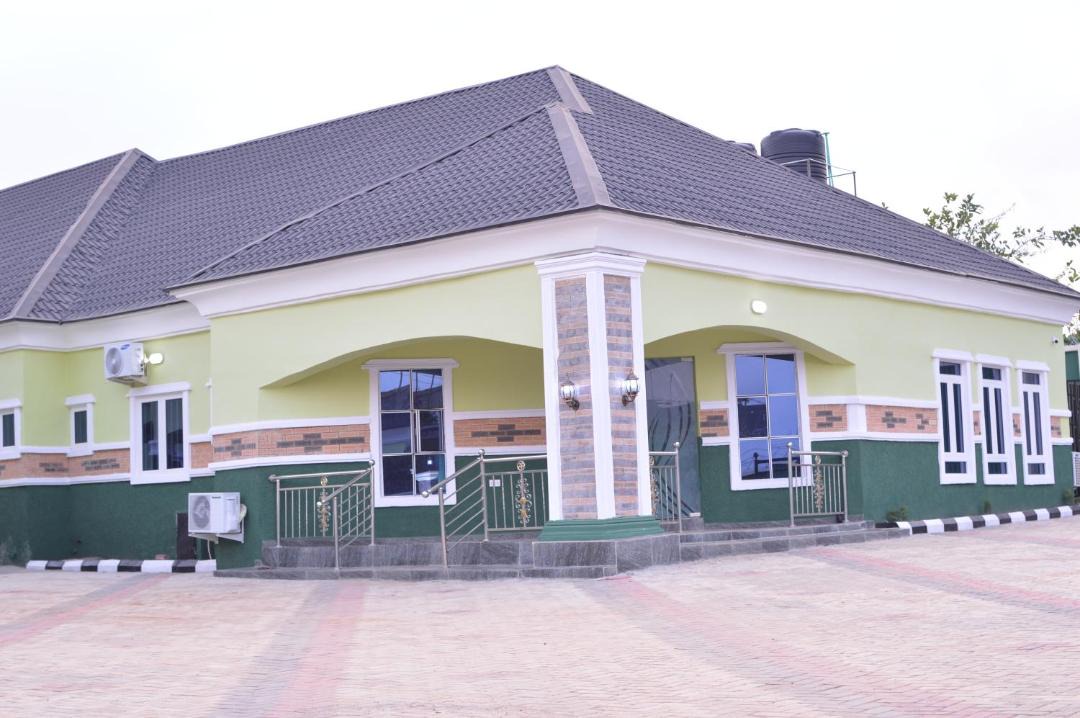 Photo of Buildings in Oba Ile