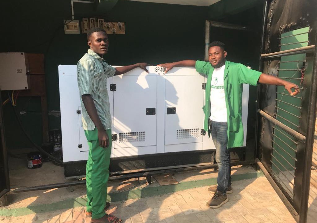 Photo of Human In Picture in Oba Ile