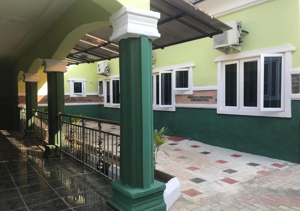 Photo of Buildings in Oba Ile
