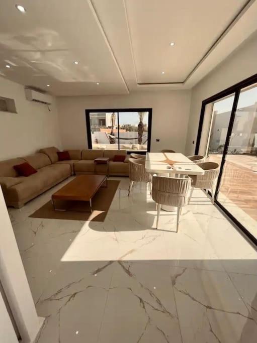 Photo of Livingroom in Taguermess