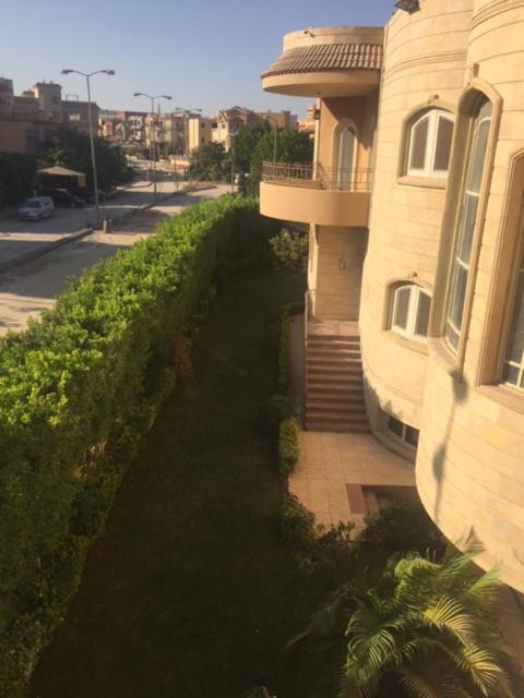 Photo of Buildings in Sheikh Zayed City