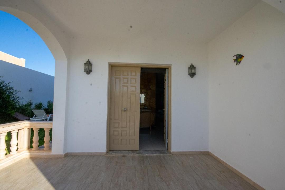 Photo of Others in Erriadh