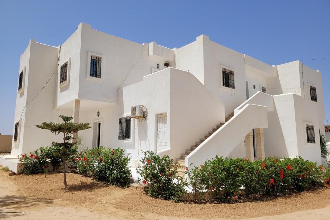 Photo of Buildings in Playa Sidi Mehrez