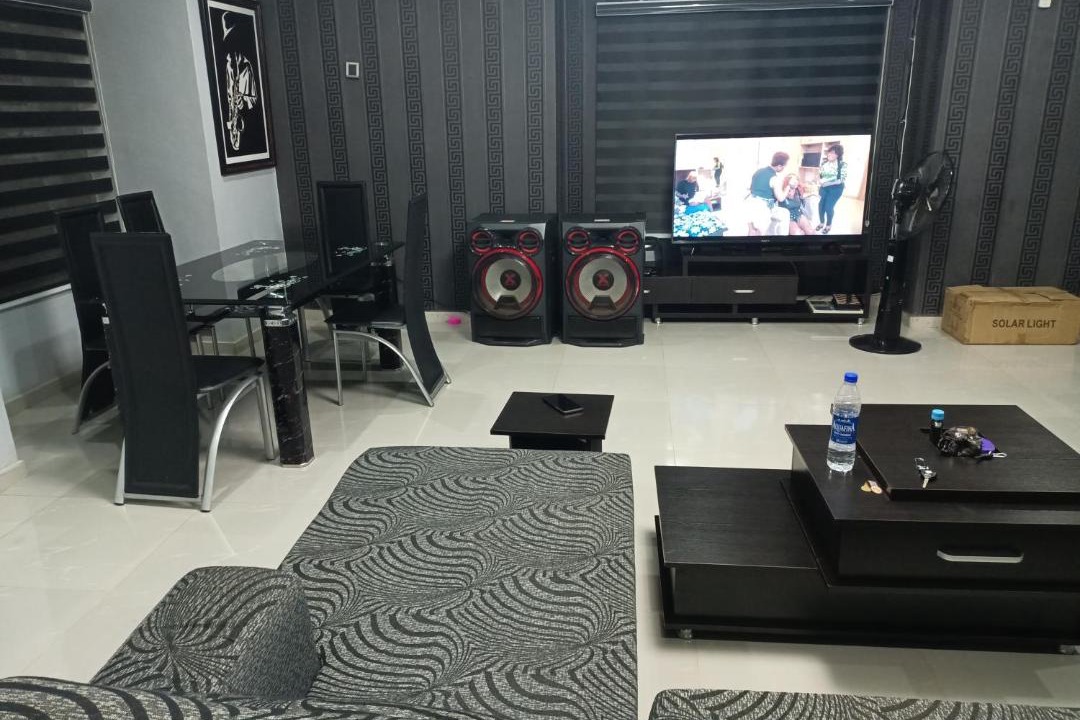 Photo of Livingroom in Sagamu