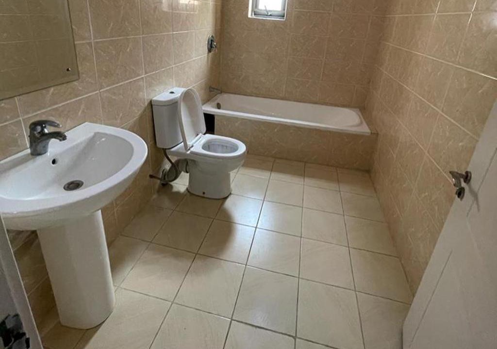 Photo of Bathroom in Ofin