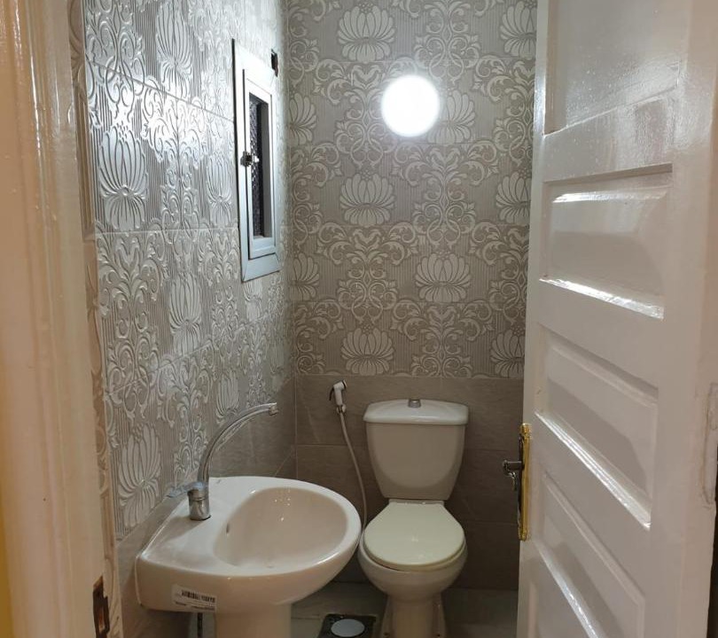 Photo of Bathroom in Agouza