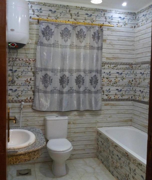 Photo of Bathroom in Pyramids Gardens