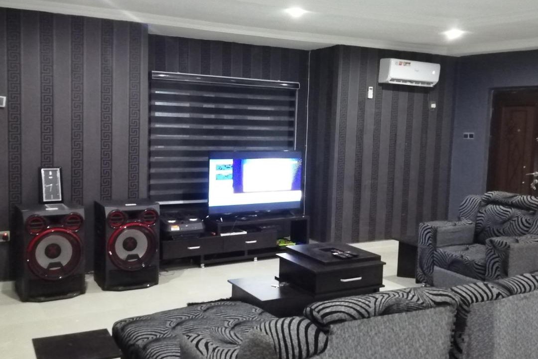 Photo of Livingroom in Sagamu