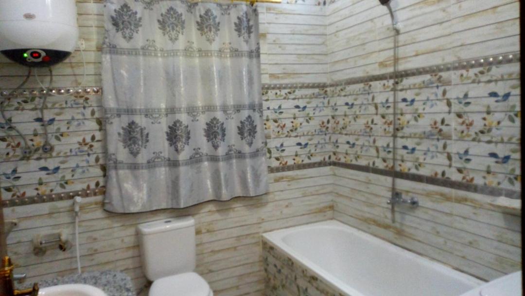 Photo of Bathroom in Pyramids Gardens