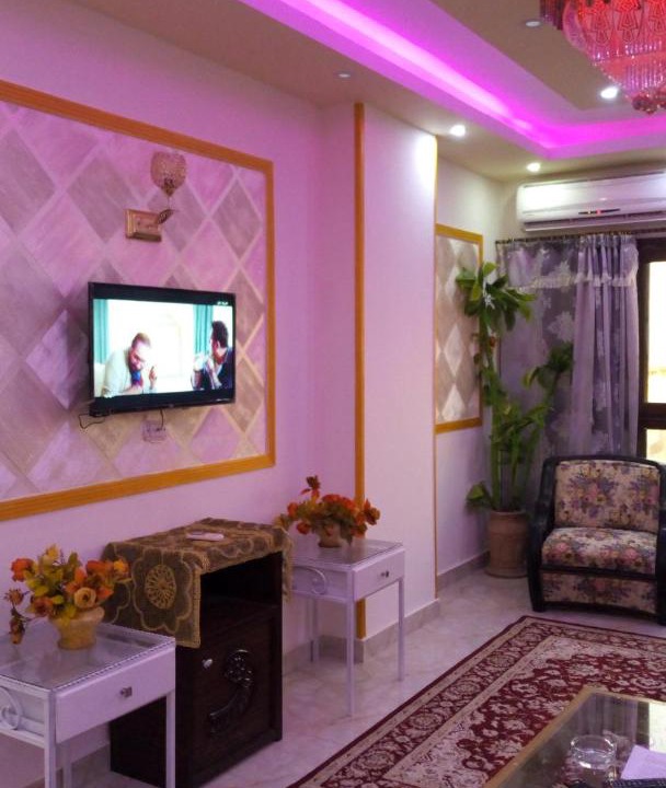 Photo of Livingroom in Pyramids Gardens