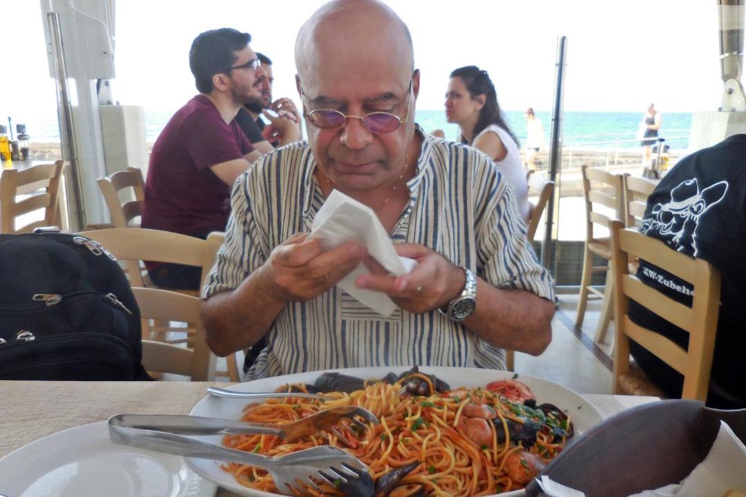 Photo of Human In Picture in Al Duqqi