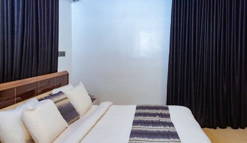Executive Studio Suite