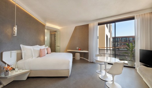 CR7 Room Avenue