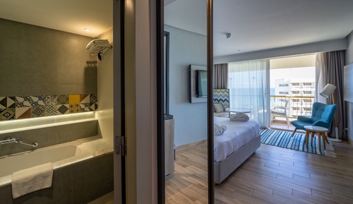 Superior Room, 1 King Bed, Balcony (View)