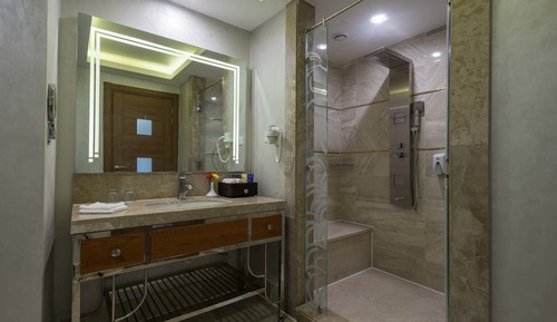 Deluxe Double or Twin Room, Beach View