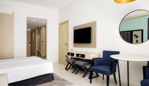 Superior Room, Balcony, Garden View