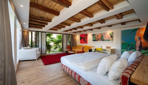 Executive Suite
