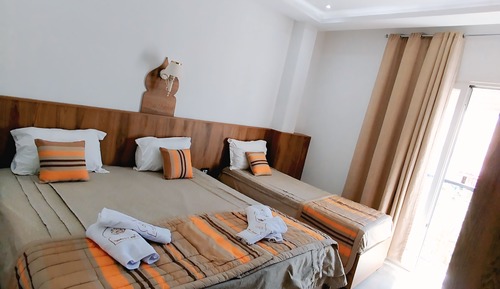 Comfort Triple Room, Balcony, City View