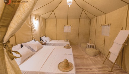 Deluxe Triple Room, Balcony, Desert View