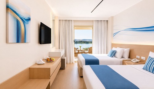 Double or Twin Room, River View With Terrace