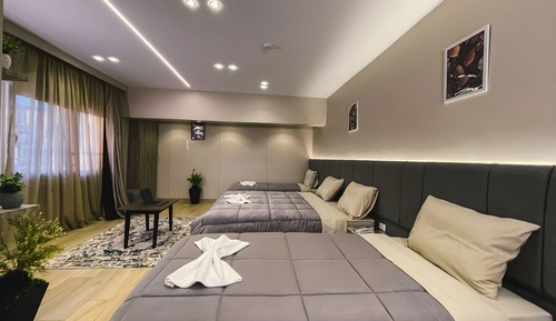 Deluxe Quadruple Room