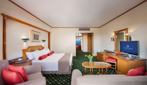 Junior Suite - City / Side Nile View
