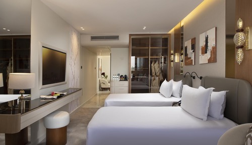 Royal Elite Direct Front Nile View Double or Twin Room