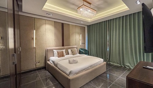 Deluxe Apartment, 3 Bedrooms, Balcony, City View