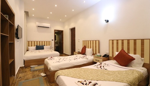 Deluxe Quadruple Room, Mountain View