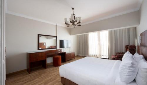 Four-Bedroom Luxury Apartment