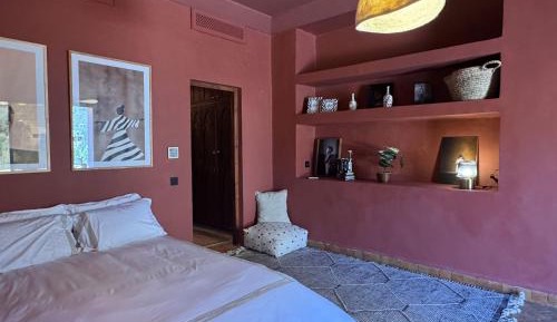 Deluxe Queen Room