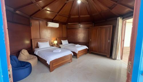 Bungalow with Sea View