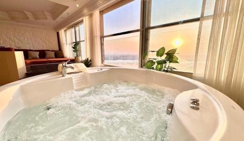 Three-Bedroom Apartment with Sea View