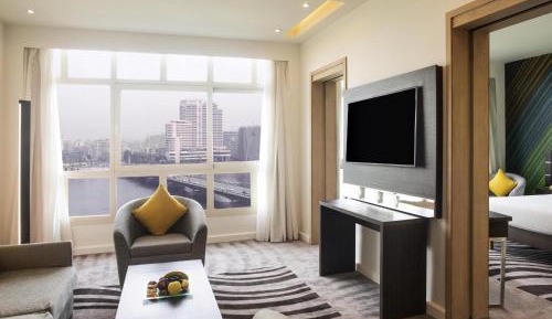 Superior Suite with One Double Bed and Sofa - River Side