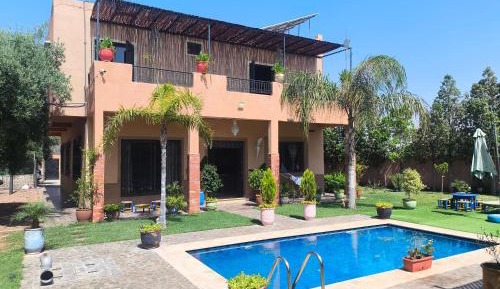 Villa with Garden View