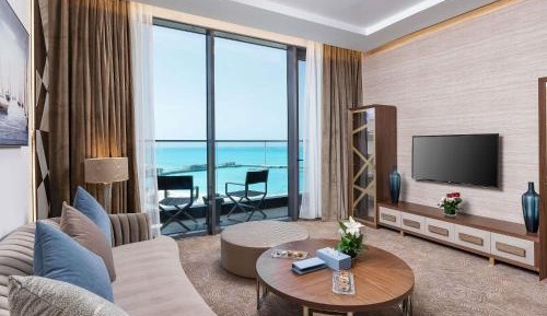 Deluxe King Suite