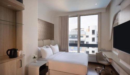 Standard King Room with Pool View