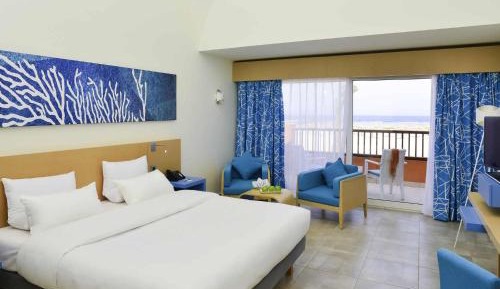 Deluxe Twin Room with Sea Front View