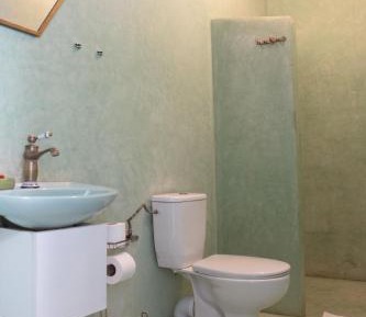 Deluxe Double Room (2 Adults + 1 Child)