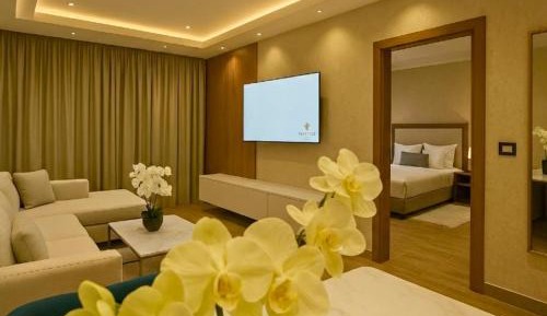 Executive Suite - 1 King Bed
