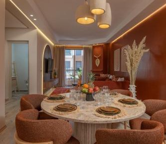 Two-Bedroom Deluxe Apartment with Balcony